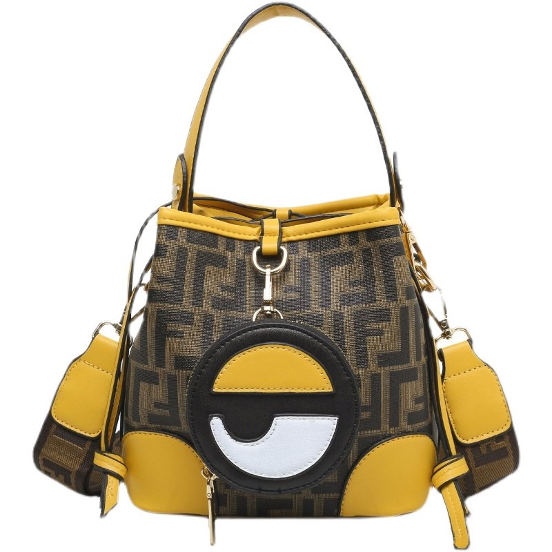 迷你水桶包小众设计感抽带小包包女2025新款潮百搭时尚单肩斜挎包,淘宝优惠券,粉丝福利购,淘宝优惠卷