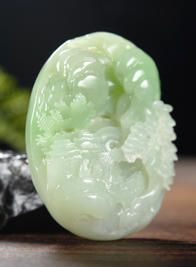 和田玉白玉带翠山水意境摆件