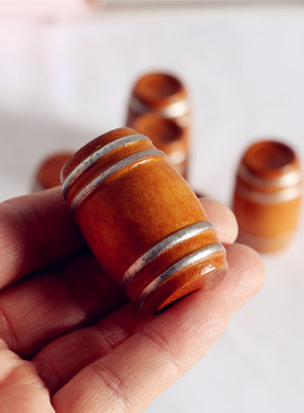 场景配件老式木啤酒桶袖珍娃娃屋