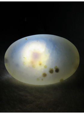 天然水草玛瑙石吊坠：水草人。水草清晰 酷似人物形象 换季清仓