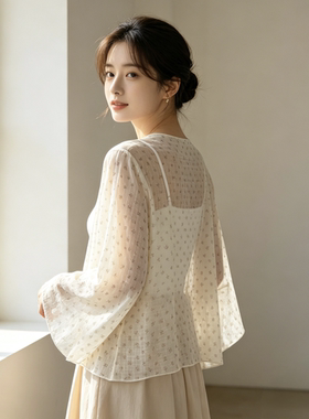 2026夏季新款法式复古小众设计感小碎花衬衫女宽松显瘦百搭上衣潮