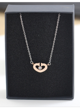 玫瑰金钛钢项链爱心形吊坠女韩版饰品百搭锁骨链短颈链女生日礼物