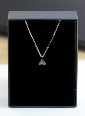 钛钢黑色钻项链女颈链锁骨链2024年新款轻奢小众设计高级甜酷礼物