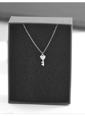 迷你锁匙钛钢项链女不掉色锁骨链日韩国简约短款配饰装饰品潮吊坠
