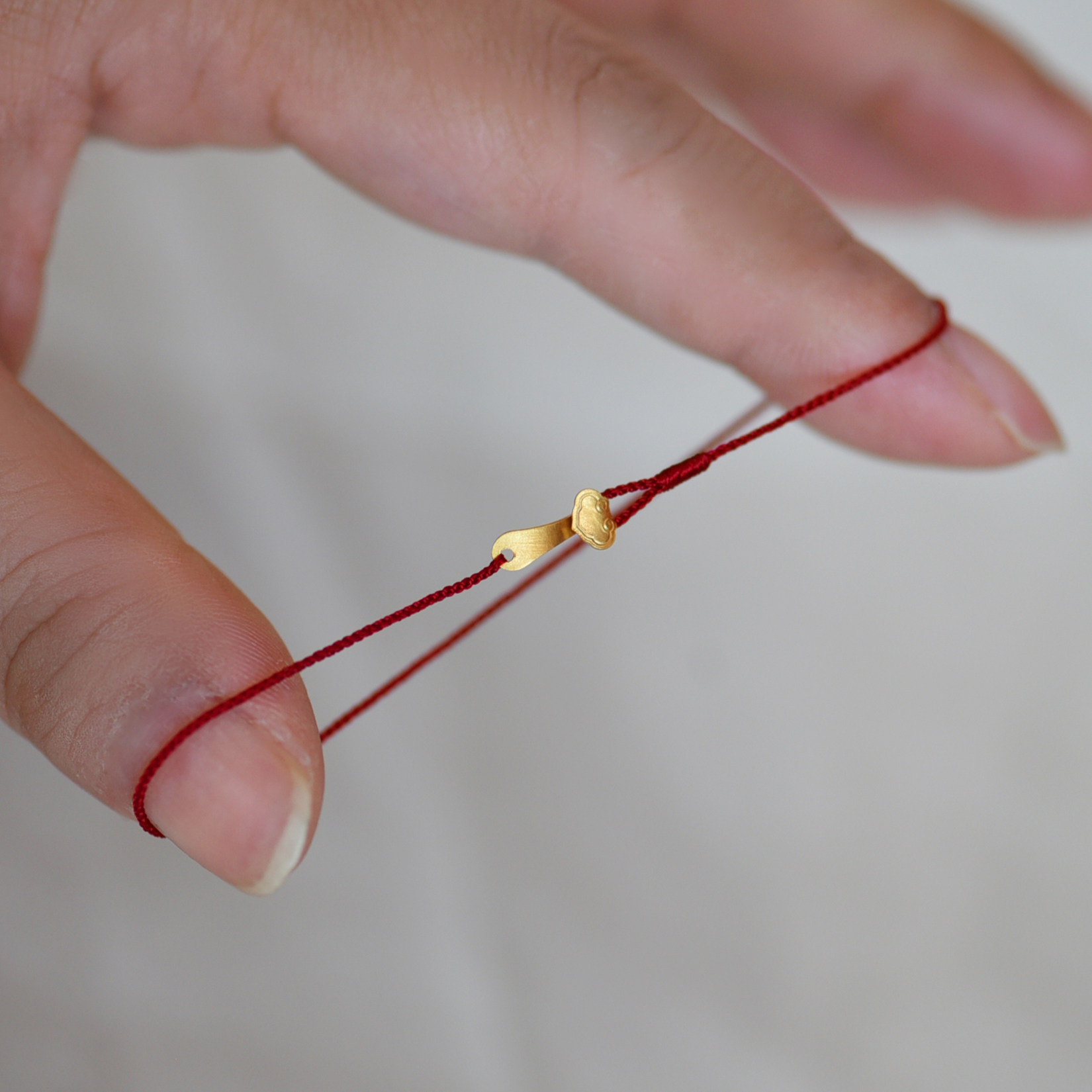 足金999小如意黄金转运珠纯手工编织0.3mm极细四股辫红绳手链脚链,淘宝优惠券,粉丝福利购,淘宝优惠卷