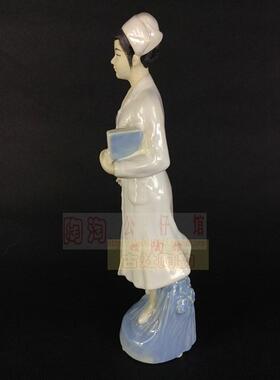 医院办公室桌面人物摆件女护士