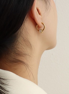 耳饰女高级感钛钢镀18K金法式轻奢镶钻几何简约耳环项链套装饰品