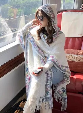 连帽镂空针织流苏斗篷披肩女