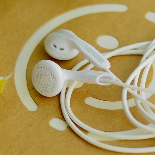 正品朗图HD-Pr8通用耳塞式发烧耳机 人声细腻 超重低音黑白色包邮