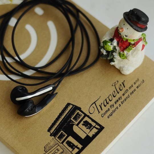 正品朗图HD-Pr8通用耳塞式发烧耳机 人声细腻 超重低音黑白色包邮