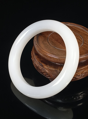 和田玉羊脂白玉手镯（平安镯）73.872克 内径58.1mm 25091700035