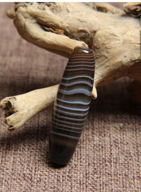 天然缠丝玛瑙天眼勒子吊坠锁骨链