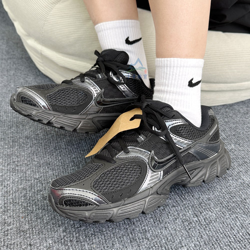 NIKE耐克老爹鞋男鞋2025秋季新款V5 RNR复古网面运动休闲鞋HJ5228 - 图2