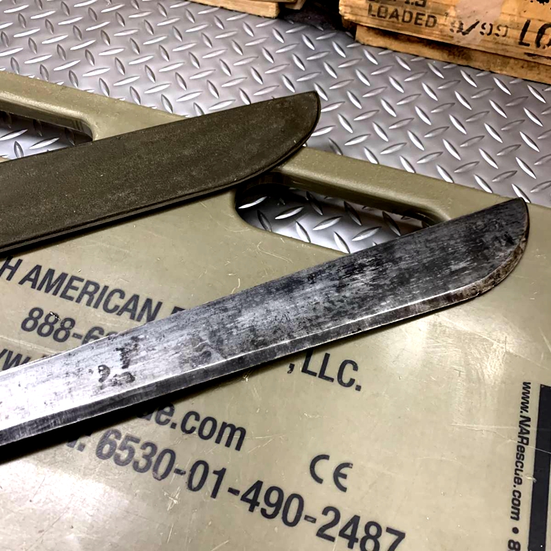 US Army knife 影视道具 塑料制品 - 图0