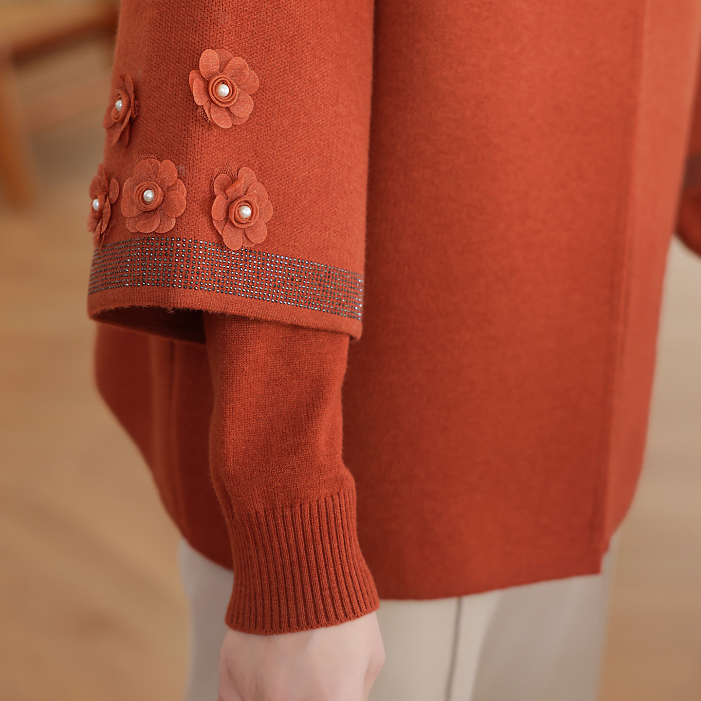 洋气中年妈妈秋冬毛衣开衫两件套上衣加肥加大码女装时尚宽松外套 - 图2