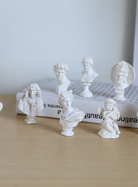 简欧素描立体设计师样板间石膏像