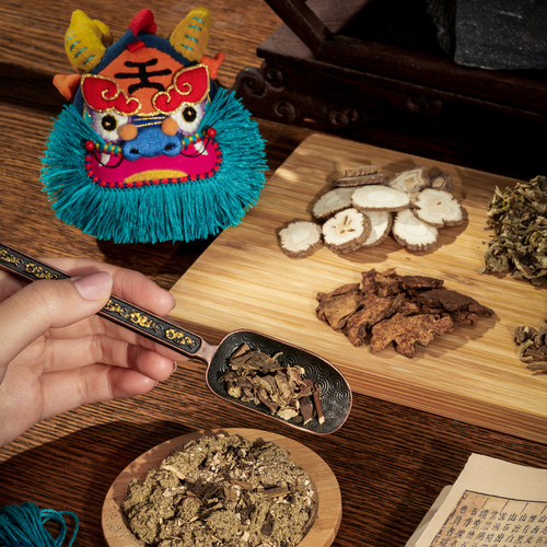 王的手创 龙香囊diy材料包手工刺绣香包中草药艾草原创挂件随身 - 图1