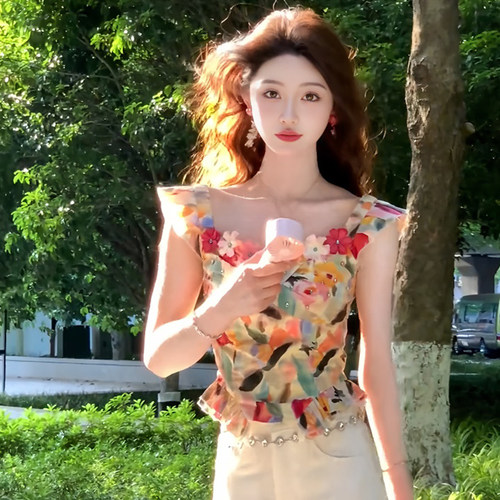 法式浪漫油画重工花朵小飞袖背心女夏季设计感别致辣妹修身短上衣 - 图2