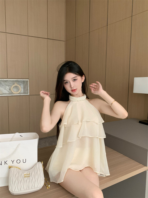 Women's summer clothing for women wearing pearl halter neck vest
