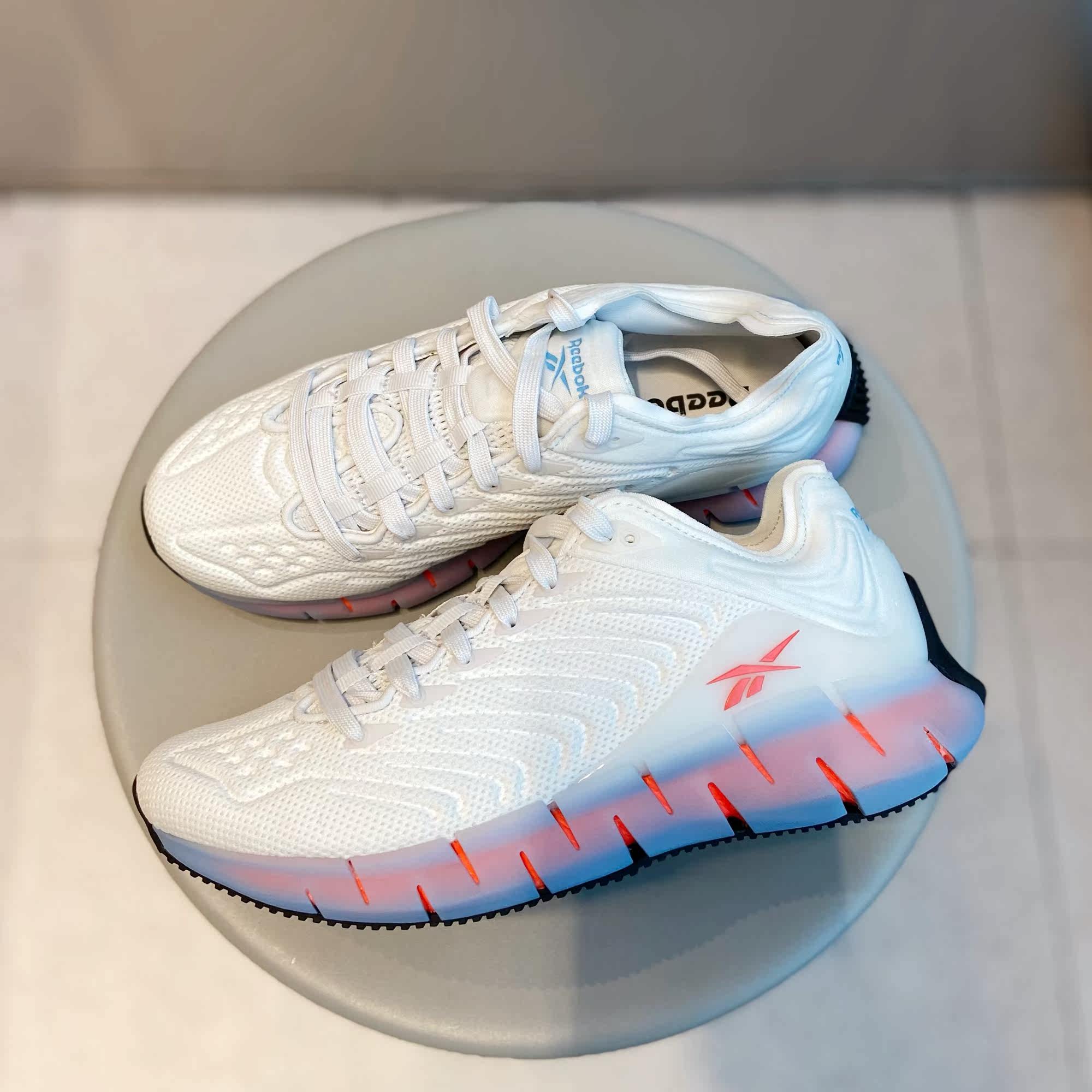 锐步REEBOK ZIG KINETICA 男女户外机能训 