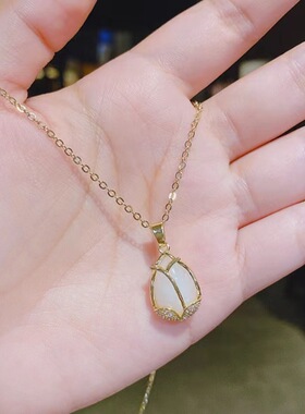 郁金香花朵项链女镶钻吊坠女个性锁骨链设计感