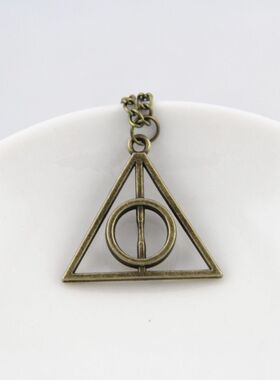 欧美外贸哈利波特项链卢娜死亡圣器三角吊坠毛衣链厂家直供批发