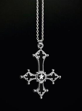 亚马逊跨境血红色哥特式倒十字吊