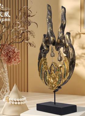 泰国实木软装饰品凤角