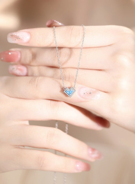 清仓小红书同款心形项链女蓝色锆石轻奢高级感锁骨链ins项饰