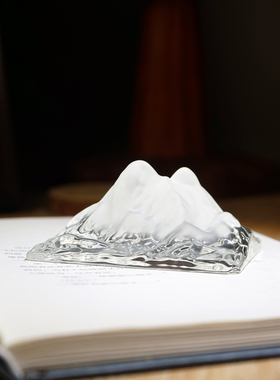 “日照金山”玻璃工艺品小摆件