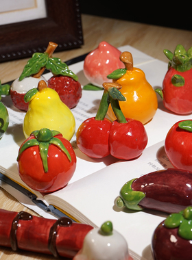 “吃个番茄”手工陶瓷小摆件