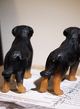 罗威纳犬手工木雕小摆件