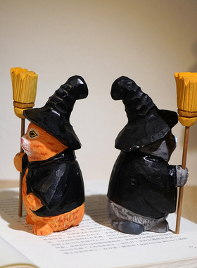 “扫帚女巫猫”手工木雕小摆件可爱卡通公仔工位书桌面装饰品礼物