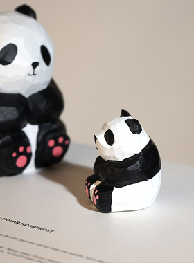 可爱熊猫手工木雕小摆件