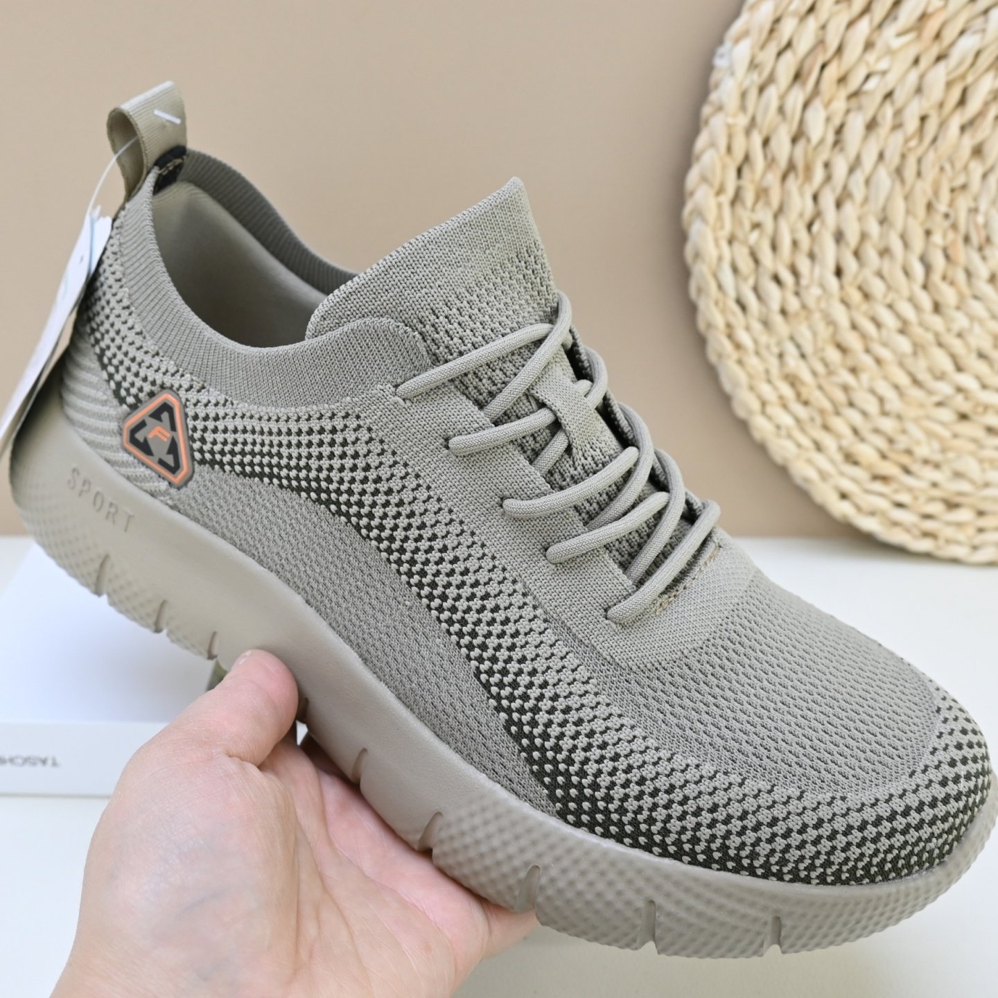 26春季老北京飞织舒适运动健步厚底软底防滑透气中老年爸爸男单鞋,淘宝优惠券,粉丝福利购,淘宝优惠卷