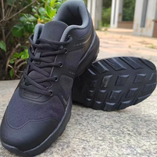 Физическая тренировка обуви мужчины 21 черная летняя легкая дышащая обувь для ботинки.