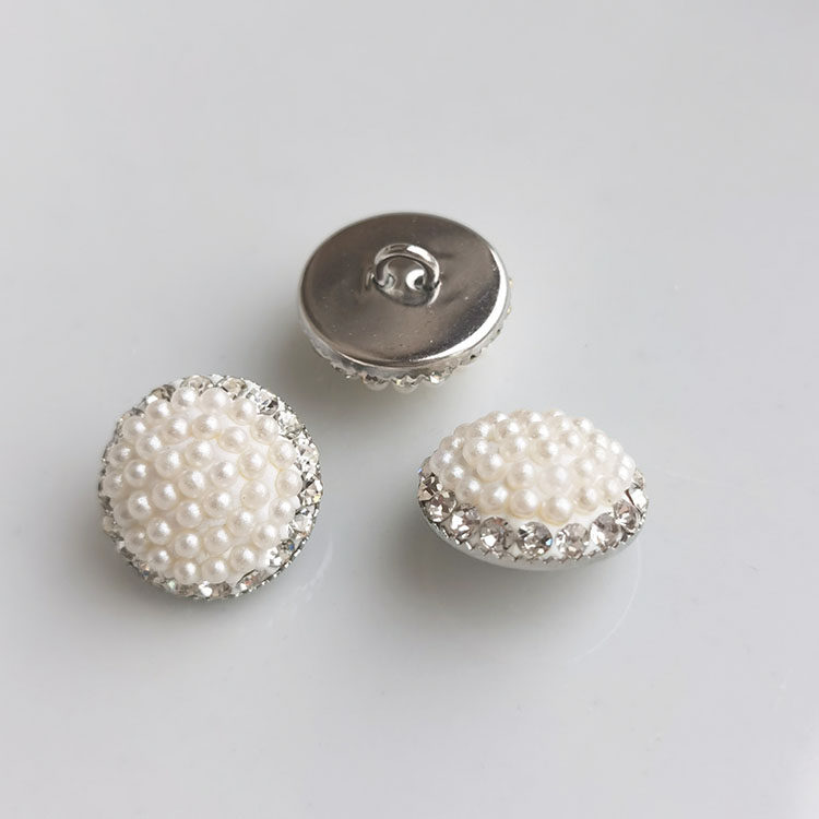 新品热销春夏装陶泥珍珠钻边衬衫 毛衣 针织衫扣子 女装手缝纽扣