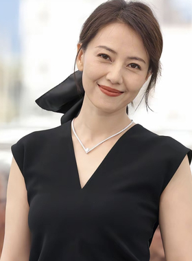 高圆圆戛纳红毯造型黑色蝴蝶结方巾发圈发绳绸缎气质名媛