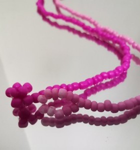 彩色雏菊花朵米珠项链女2022年