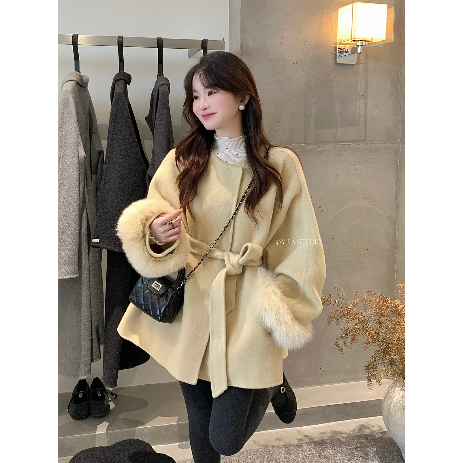 Y.JIA 伊嘉法式千金风高级感中长款系腰带斗篷狐狸毛羊毛大衣外套,淘宝优惠券,粉丝福利购,淘宝优惠卷