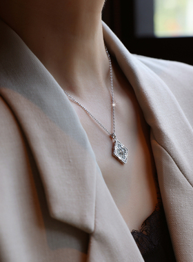 ZOXI轻奢小众清新蓝四叶草项链女