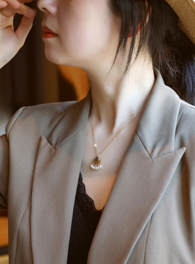 ZOXI不掉色扇形流苏珍珠项链配饰