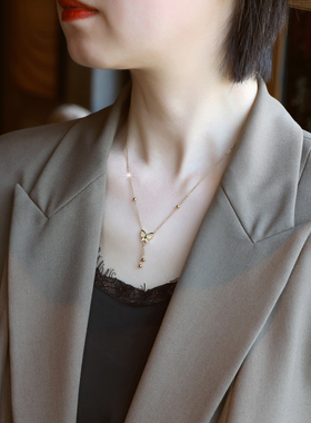 ZOXI轻奢小众磨砂蝴蝶流苏项链女