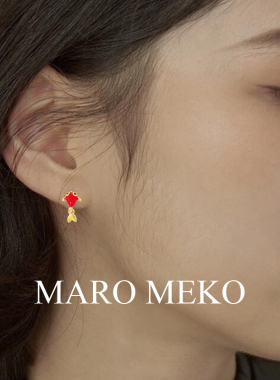 MaroMeko新年喜庆红色金鱼耳钉