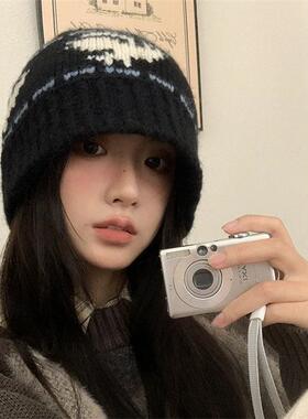 秋冬逛街显脸小复古休闲针织帽女