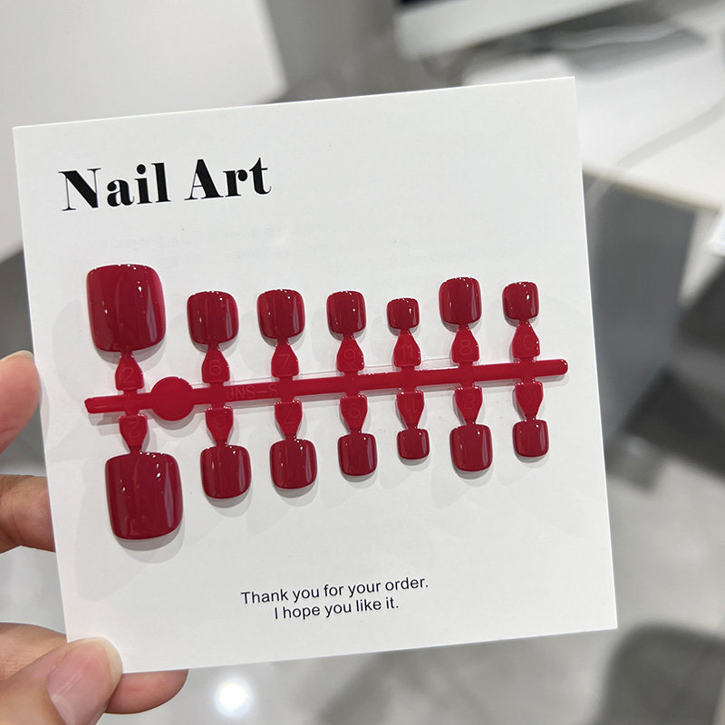 草莓熊红纯色脚指甲片简约美甲贴片脚趾指甲显白手工可拆卸穿戴甲,淘宝优惠券,粉丝福利购,淘宝优惠卷