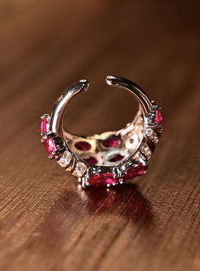 中古风复古宫廷风高级感复古黄铜镀白金玫红锆石开口戒指环