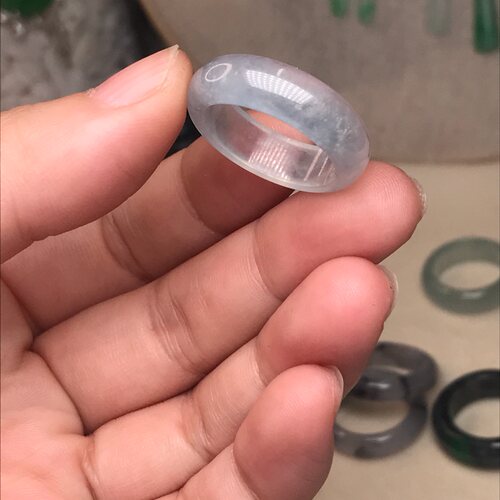 角饰珠宝原创设计新品高冰种水起荧光木那雪花棉翡翠戒圈白冰戒指 - 图1