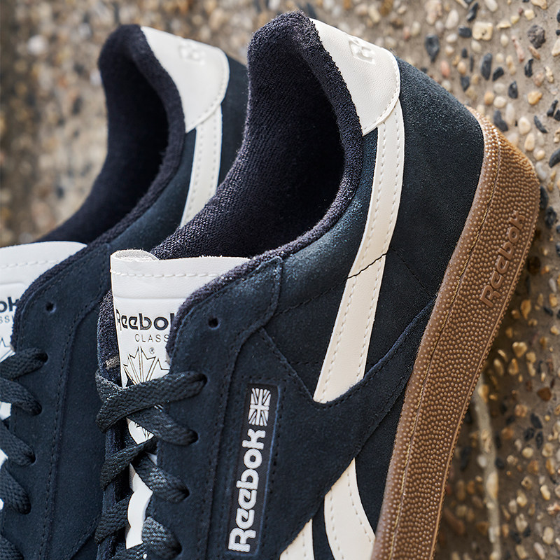  reebok板鞋