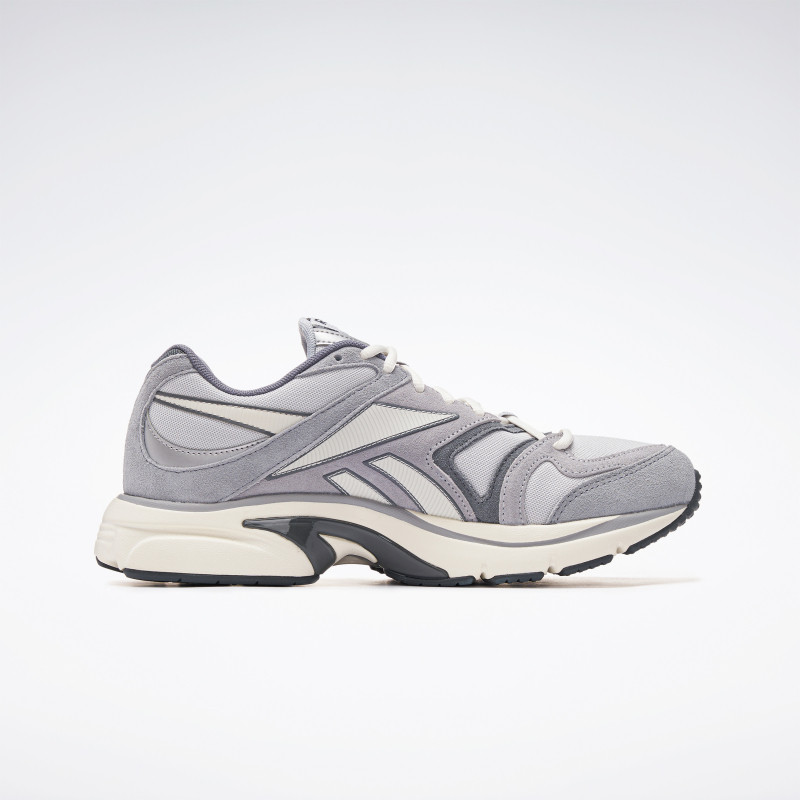  reebok板鞋/休闲鞋